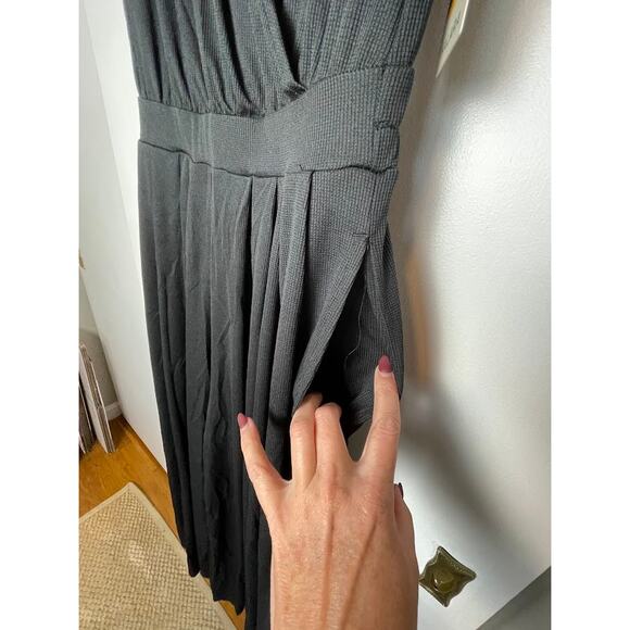 Halara V Neck Short Sleeve Side Pocket Wide Leg Flowy Waffle Casual Jumpsuit NWT - Picture 5 of 16